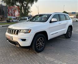 جیپ گراند شیرۆکی